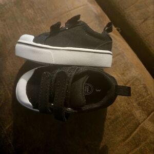 NWOT Wonder Nation Black/White Velcro Sneakers, Baby Size 3
